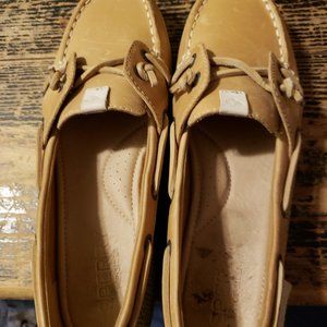 Leather Sperry loafers